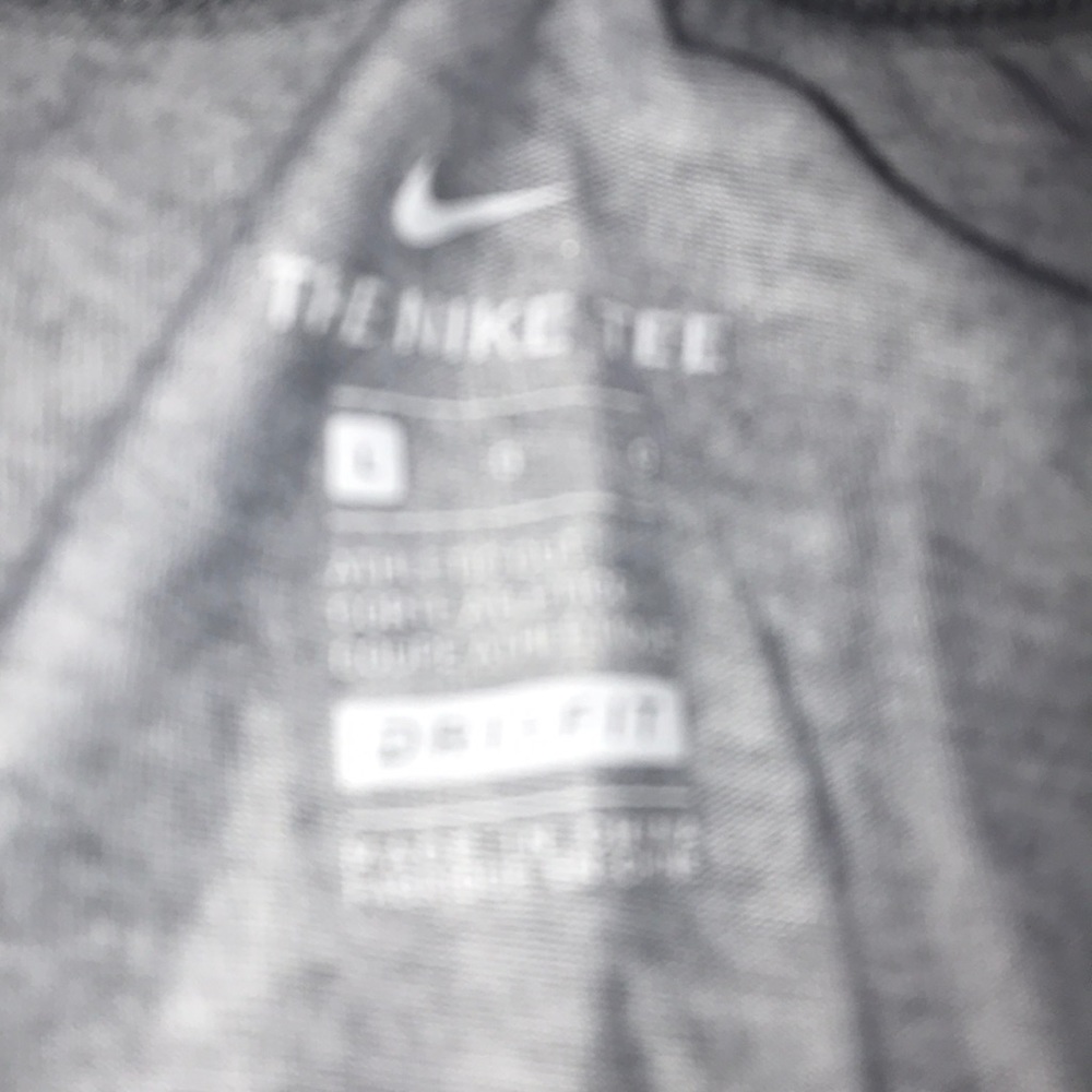 women’s Nike shirt size Large - Picture 3 of 7